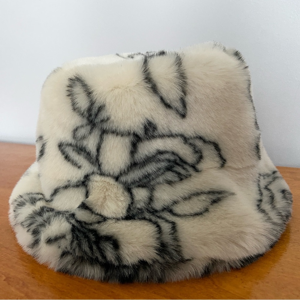 By Anthropologie Faux Fur Floral Bucket Hat NWT